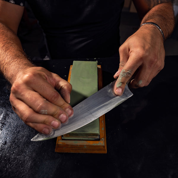 Oštrenje japanskog noža